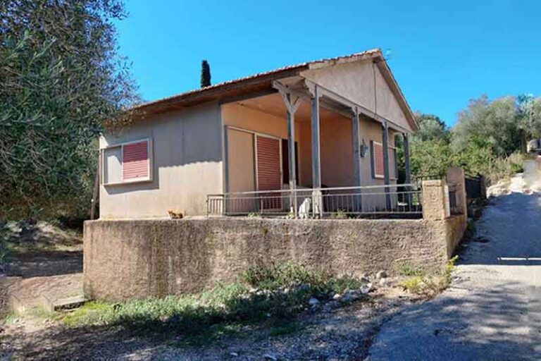 sale-house-near-fiskardo-2709-01