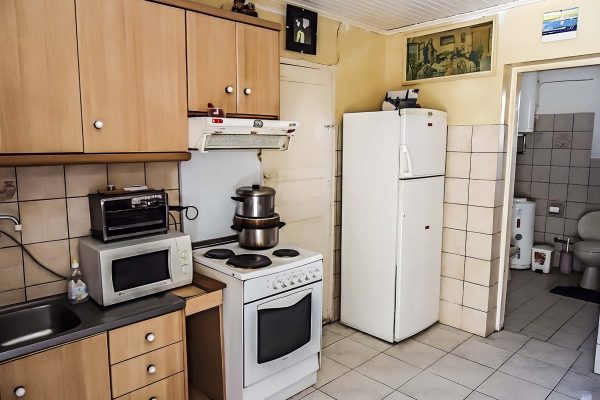 1992-03-kitchen