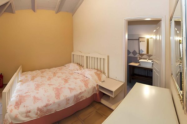 Master bedroom of the villa in Leivathos - property id 2050