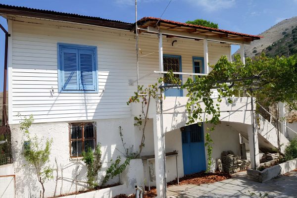 View of the house in Farsa - property id 2103