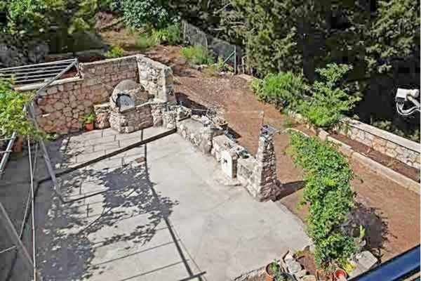 3-storey house-2323-view of the garden