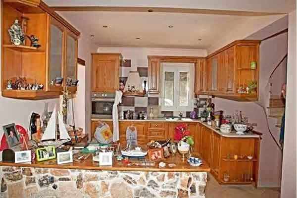 3-storey house-2323-second kitchen