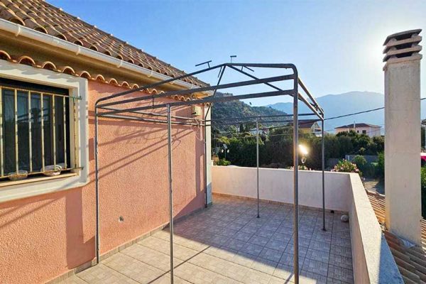 house-3318-property in Leivathos