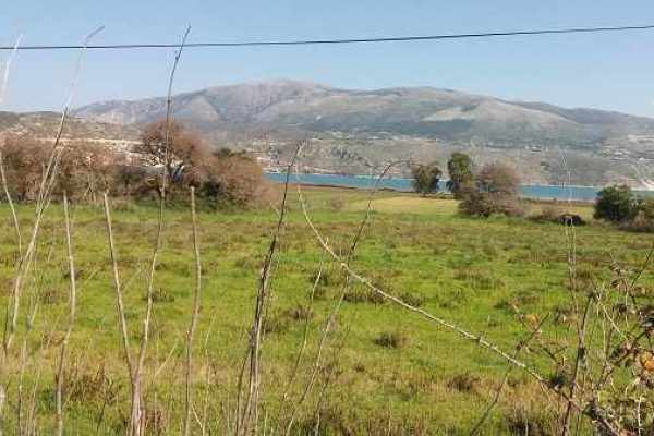 A 14,000 sq.m parcel is for sale in Lixouri, in Kefalonia