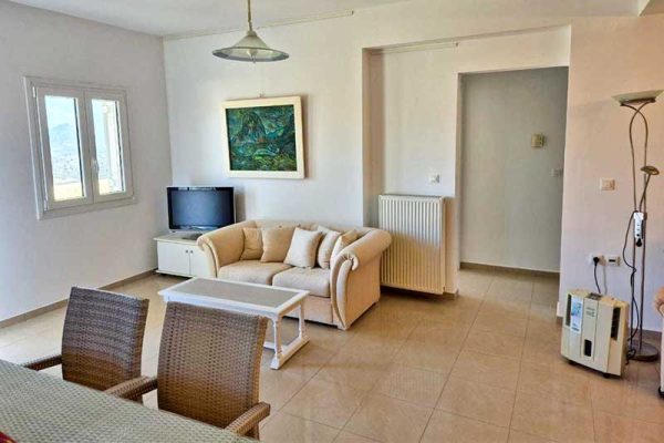 Kobothekrata-3234-living room