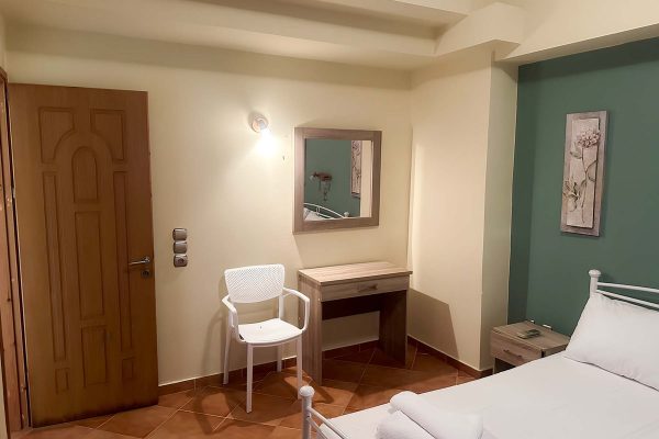 equipped apartment in Skala - property id 3371