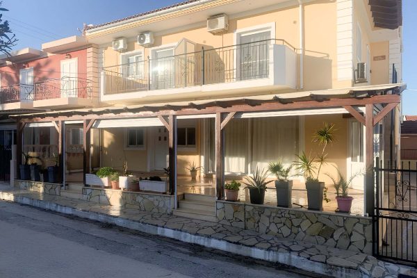 view of the entrance of the apartment in Skala - property id 3371