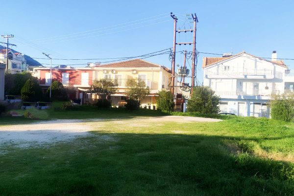 view of the apartment building in Skala - property id 3371