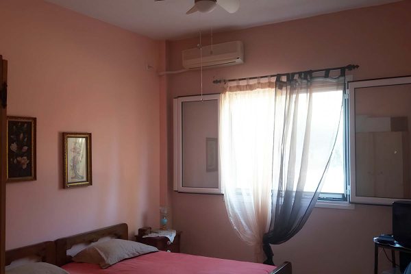 view of the second bedroom of the house in Minies - property id 2249