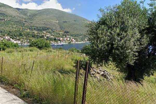 An exquisite plot is for sale in Agia Efimia in Kefalonia