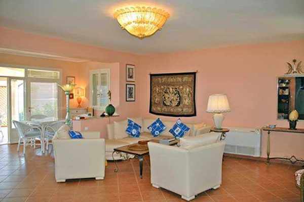 exquisite villa-2081-living room