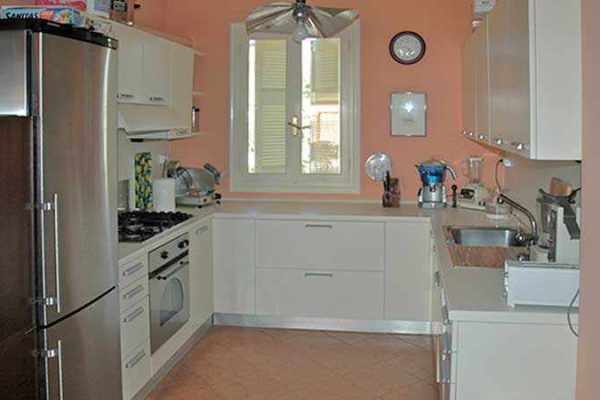 exquisite villa-2081-kitchen