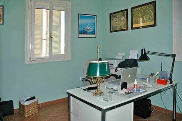 exquisite villa-2081-office