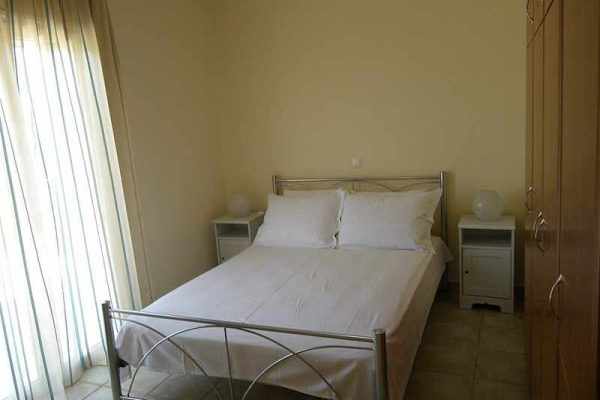 pool villa-2234-first bedroom