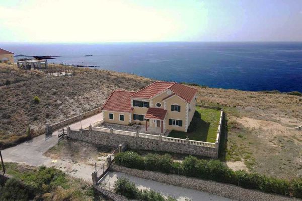 villa-2972-with panoramic views