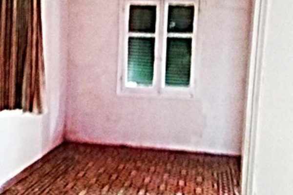 house-1995-view of the bedroom