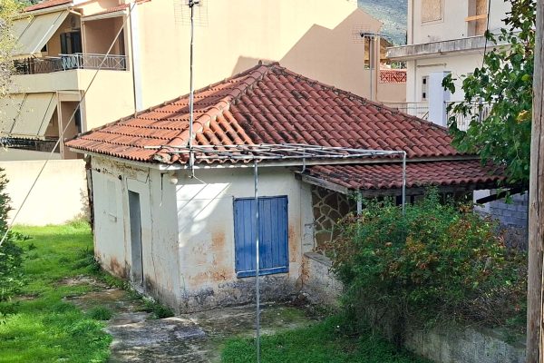 view of the ground floor house in Agia Efimia - property id 3359