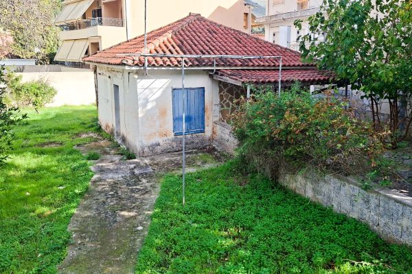 side view of the house in Agia Efimia - property id 3359