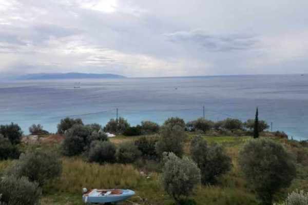 ktiria-2394-pano apo tin paralia