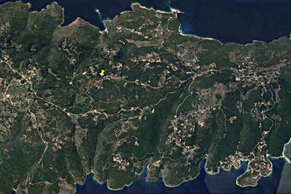 A 2,892.87 sq.m buildable plot is for sale in Markoulata, Kefalonia