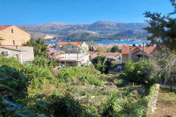 plot-2800-near the market