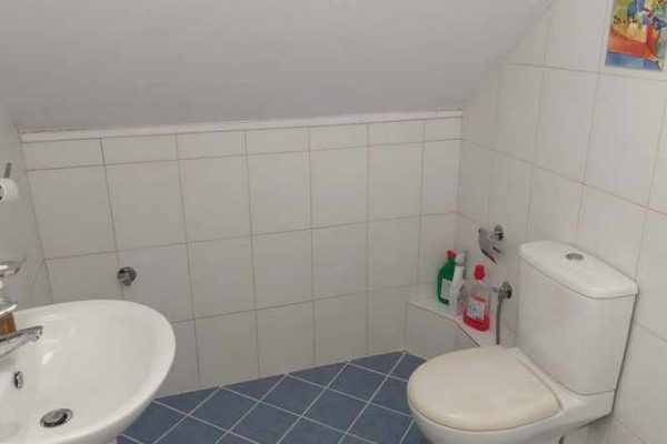 detached house-2604-bathroom
