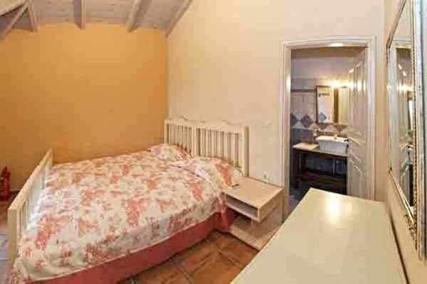 luxury villa-2050-second bedroom