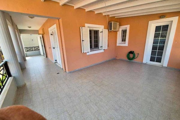 maisonette-3293-corner building