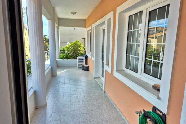 maisonette-3293-with large balcony (10)