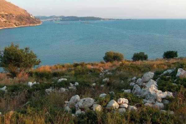plot-2117-view of the land and the sea