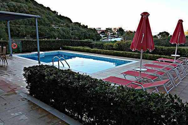 villa-2583-pisina deuteris villas