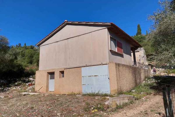 sale-house-near-fiskardo-2709-05