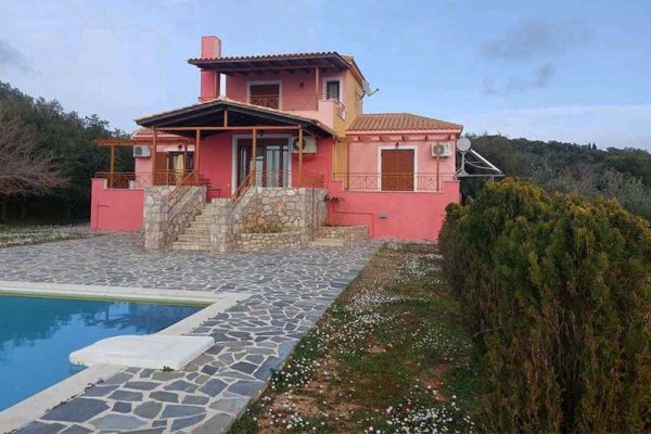villa-2858-view of the villa