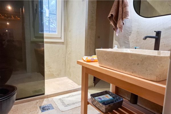 Μπάνιο της κατοικίας στα Σπαρτιά - Κωδ. Ακινήτου 1968