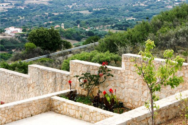 Κήπος συγκροτήματος στα Κομποθεκράτα - Κωδ. Ακινήτου 2156