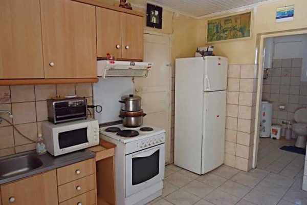 traditional house-1992-kitchen