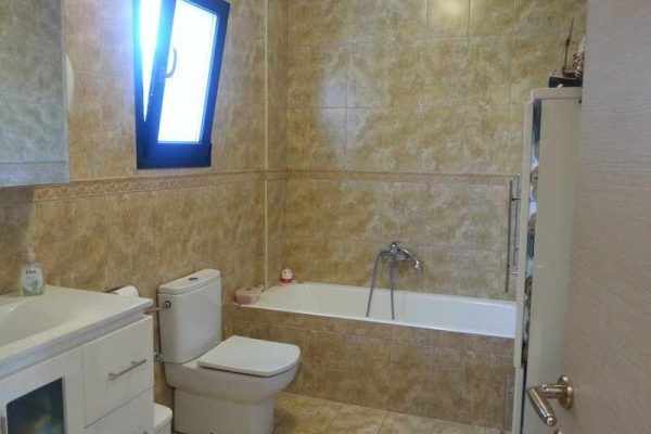 villa-2033-bathroom
