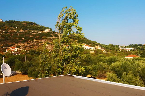 House with mountain view in Minies - property id 2249